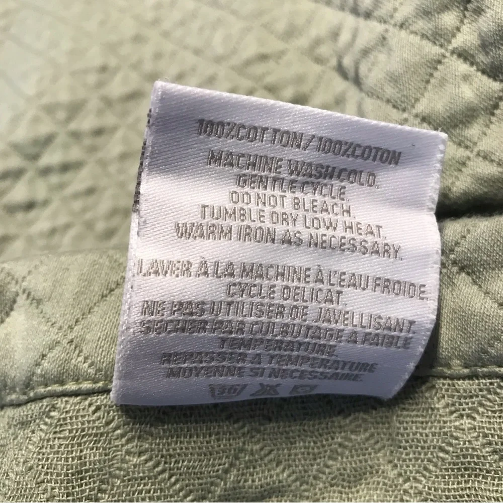 Restoration Hardware Vintage-Washed Diamond Matelasse Standard pillow sham Green